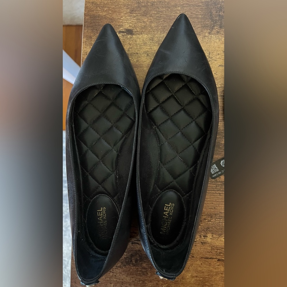 Michael Kors black flats